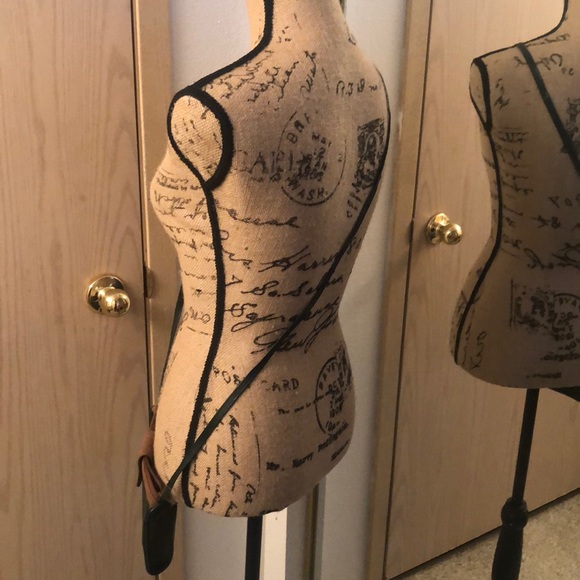 🤩💥💥GIFTED💥💥🥳 Brown and green crossbody bag. - Picture 3 of 7